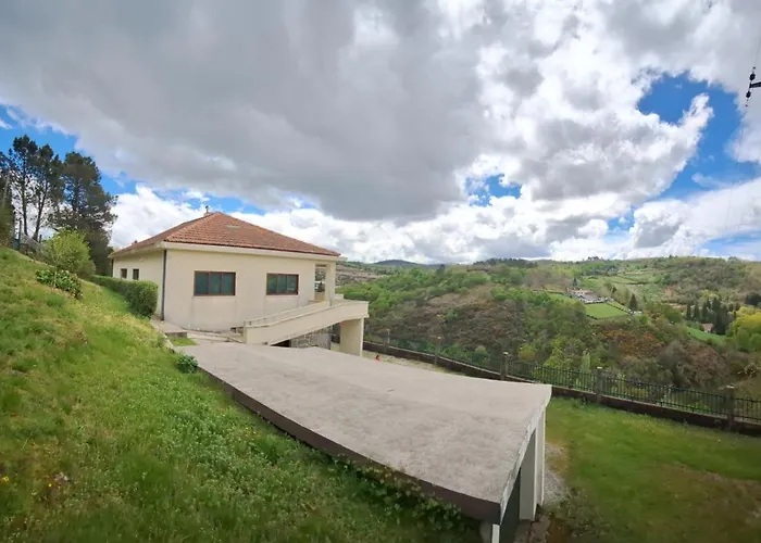 O Cantinho Do Avô Alberto Villa Borralha